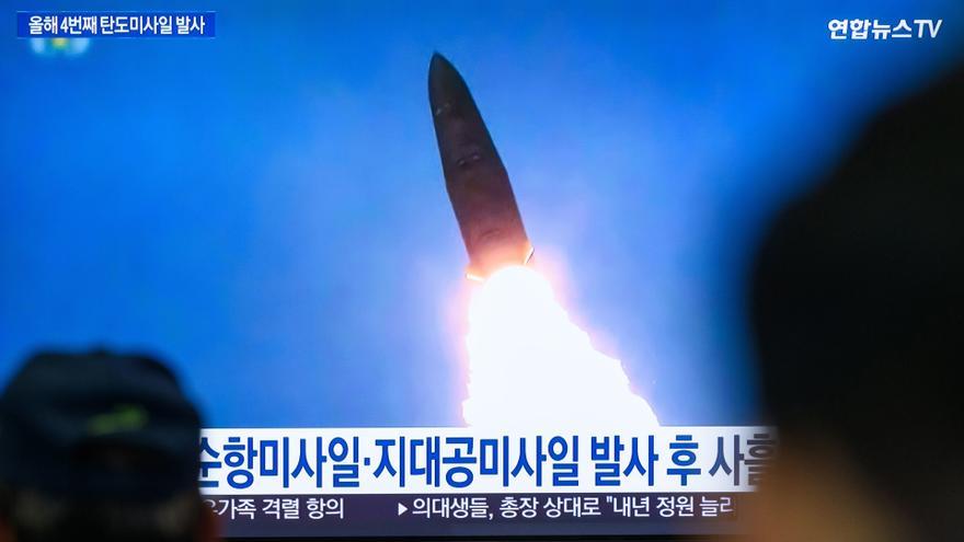 Lanzamiento de un misil por parte de Corea del Norte.