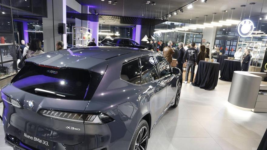El tirón de híbridos y eléctricos (y de las marcas chinas) mantiene al alza las matriculaciones de coches en Galicia