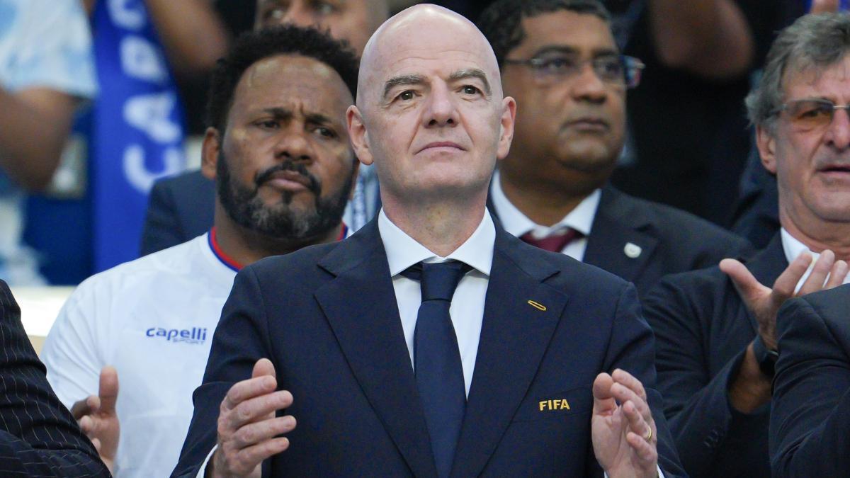 El presidente de la FIFA, Gianni Infantino, en el duelo entre Argentina y Cabo Verde