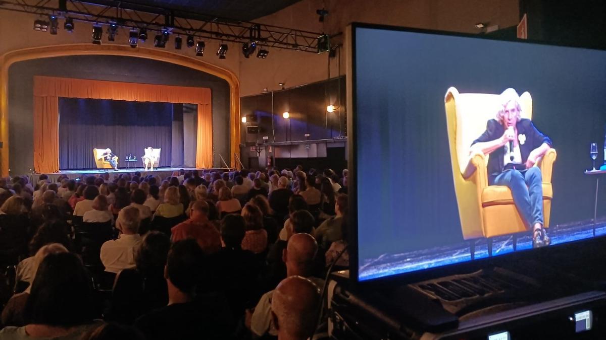 Manuela Carmena presenta su nuevo libro en Santa Brígida