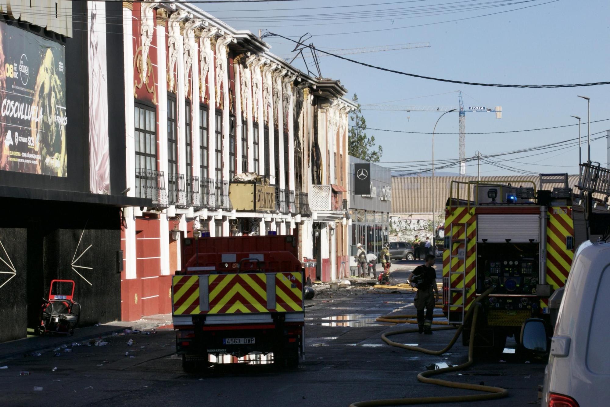 Las imágenes de la zona de ocio de Atalayas tras el incendio en dos discotecas