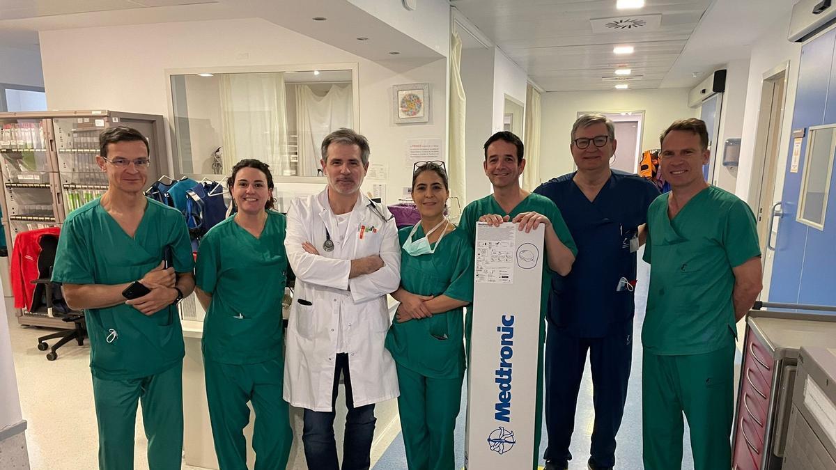 La Unidad de Arritmias del Servicio de Cardiología del hospital de Santa Lucía ha llevado a cabo con éxito el implante de una nueva generación de marcapasos sin cables.
