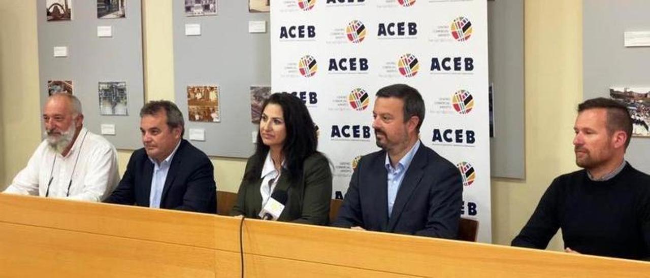 Asociaciones de comerciantes y empresarios recelan de las obras en Benalmadena Costa.