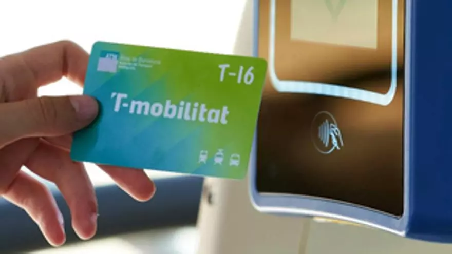 La “desigualdad” del transporte público gratuito para estudiantes rebela a la segunda corona del área de Barcelona
