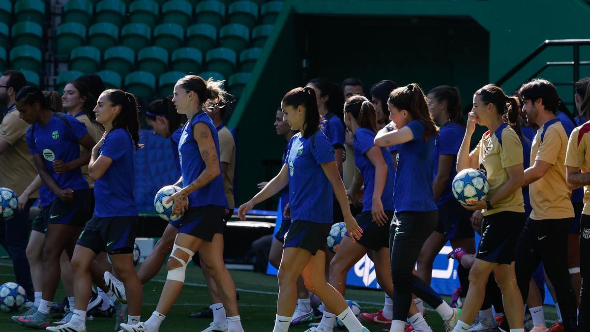 El FC Barcelona femenino durante el entrenamiento de este viernes en Lisbo para disputar mañana la final de la Liga de Campeones femenina contra el Arsenal