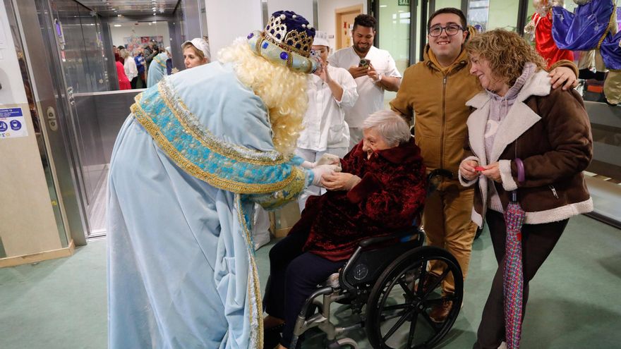El último regalo de los Reyes Magos en la comarca avilesina: &quot;Salud para todos&quot;