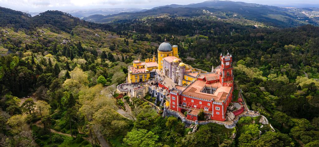 Este castillo podría salir perfectamente de la mente de Walt Disney.