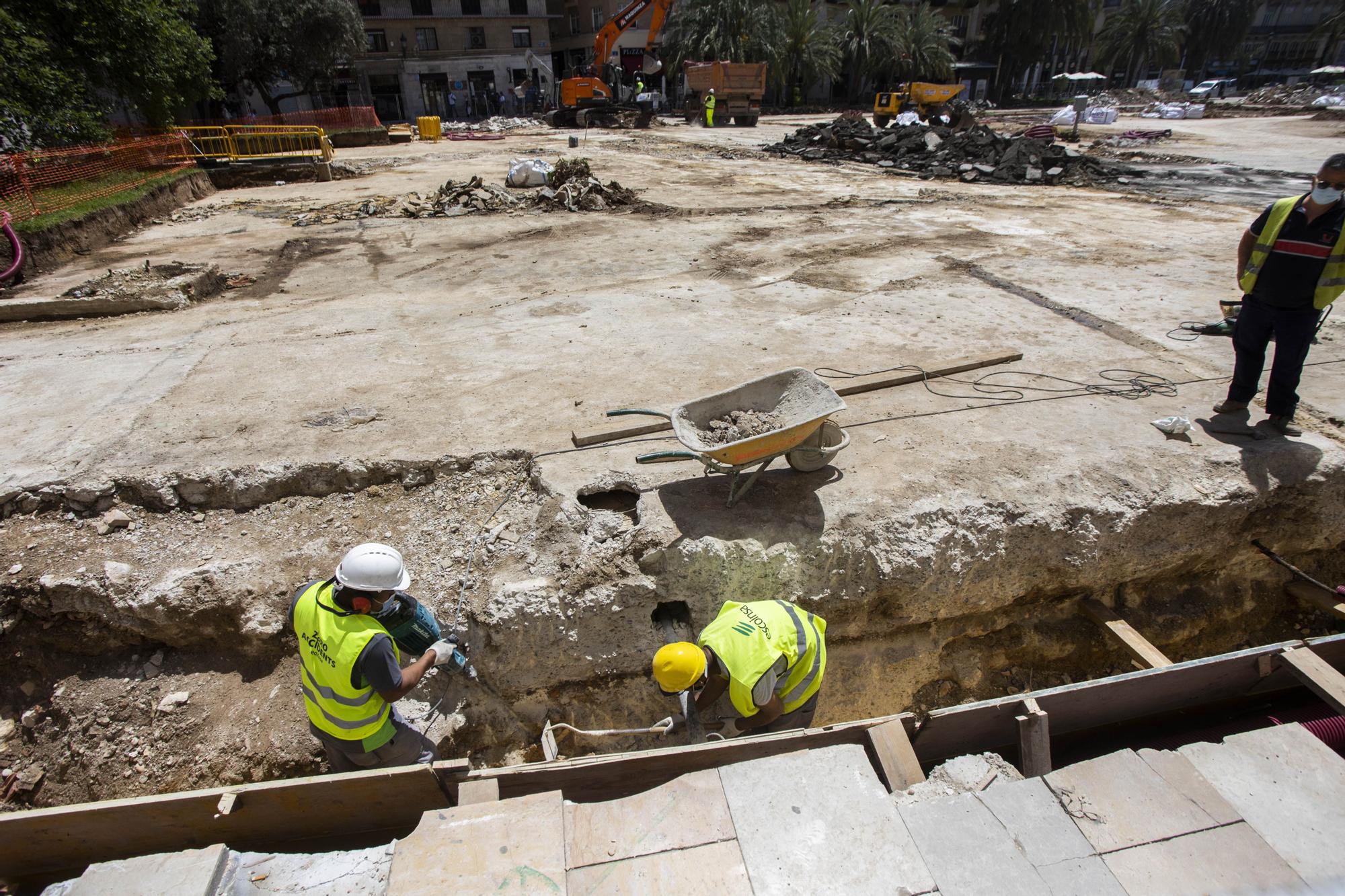 Así avanza la reforma de la plaza de la Reina