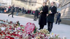 zentauroepp37065102 german chancellor angela merkel and french president francoi170127180324