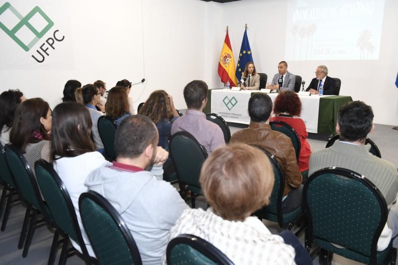 GENTE Y CULTURA 20-06-2018   LAS PALMAS DE GRAN CANARIA.  Inauguración Universidad de Verano Ciudad de Guía, en la foto y de izquierda a derecha: Antonio Rodríguez Perez, Rector Universidad Fernando Pessoa,  Pedro Rodriguez Pérez, Alcalde de Santa Maria de Guia y Pedro Rodríguez Rodriíguez, Presidente Universidad Fernando Pessoa Canarias  .   FOTOS: JUAN CASTRO  | 20/06/2018 | Fotógrafo: Juan Carlos Castro