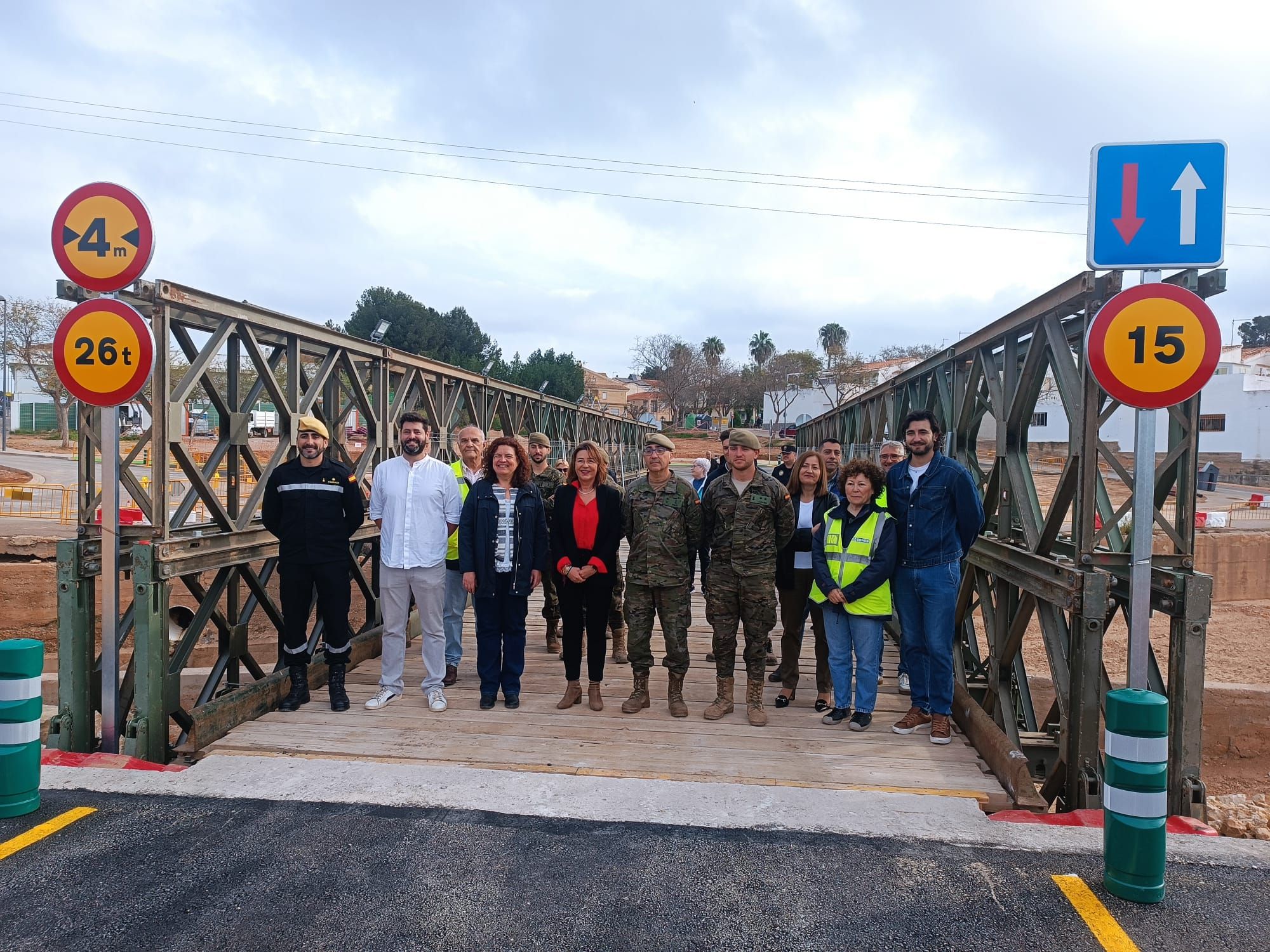 Loriguilla inaugura un nuevo puente provisional cinco meses después de la dana