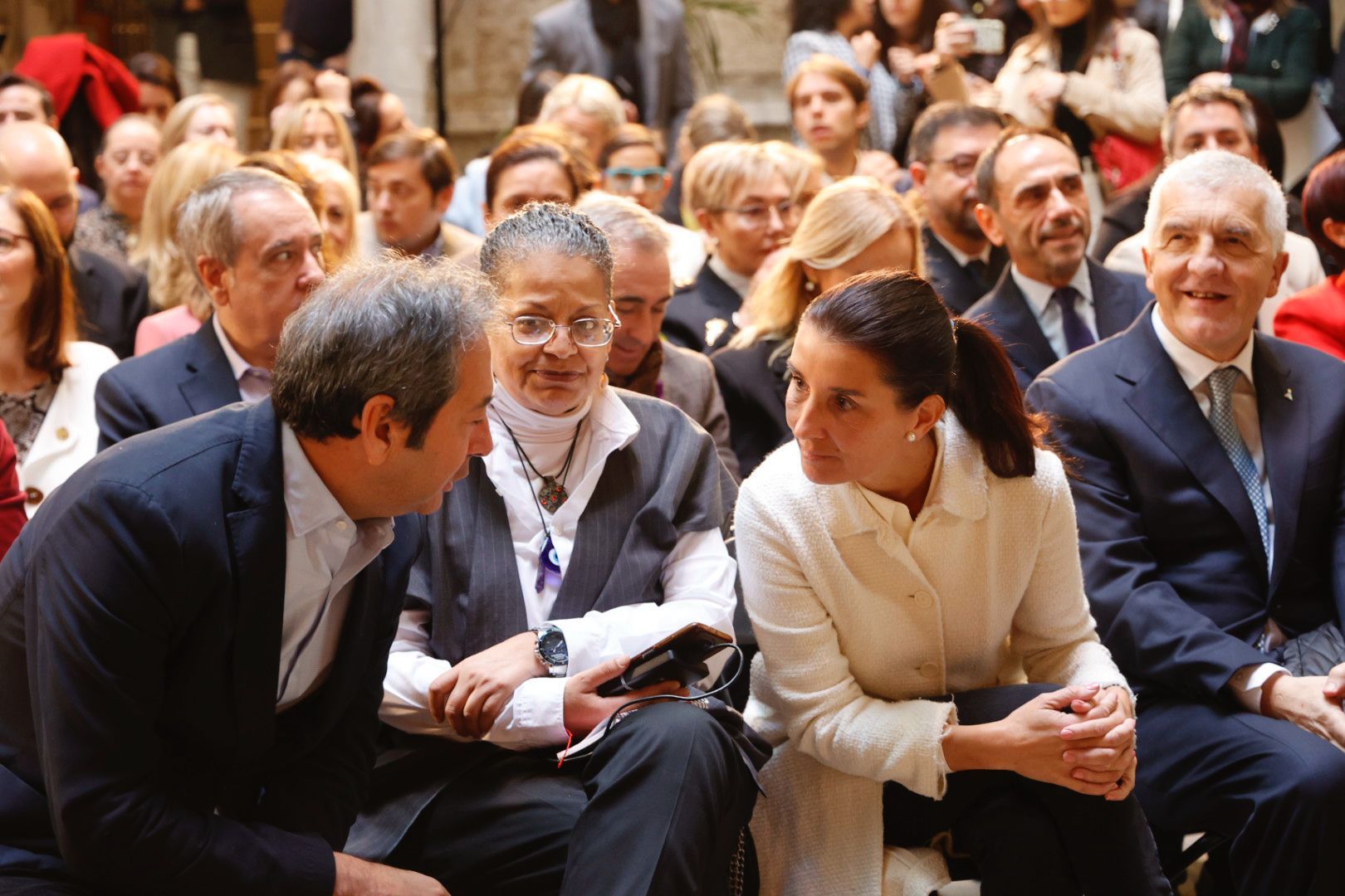 25N: Acto institucional en el Palau de la Generalitat