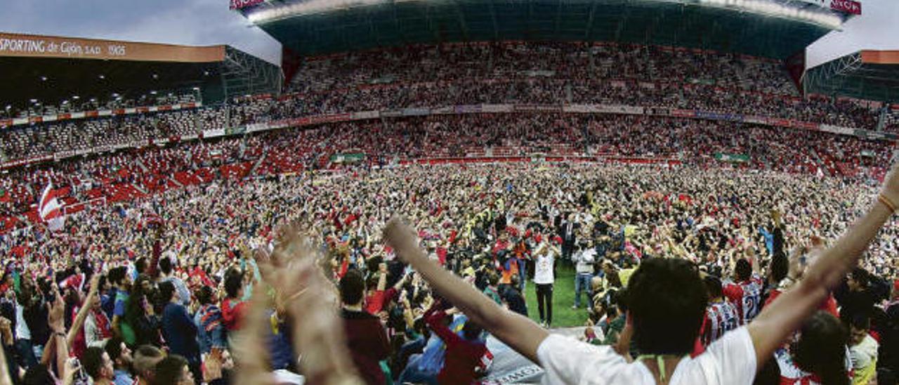 Un momento de la celebración en El Molinón.