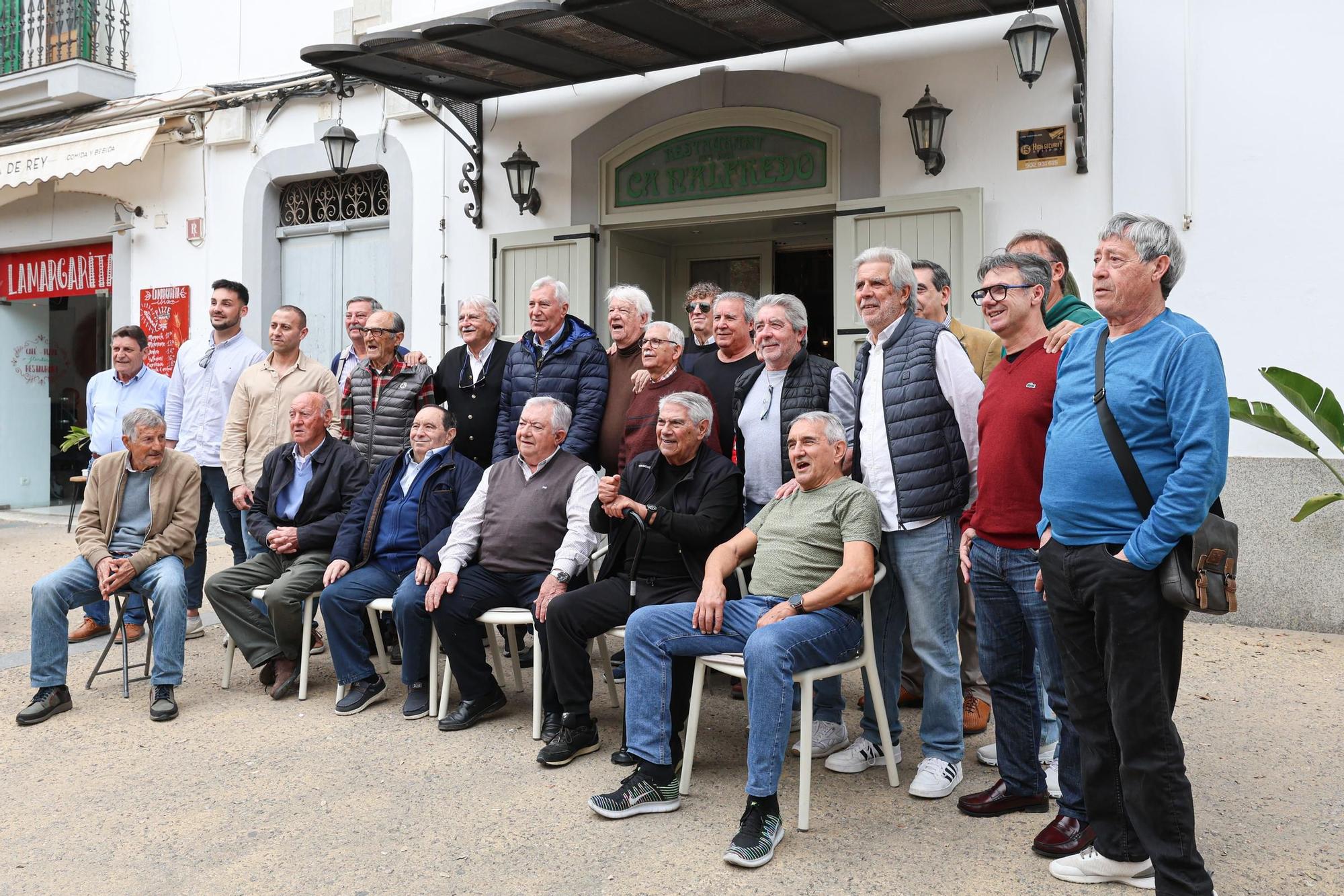 Los 23 abonados del restaurante Ca n'Alfredo