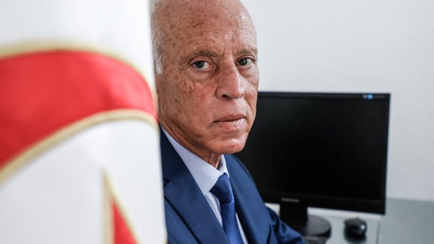El presidente de Túnez alimenta el racismo en plena crisis económica y política