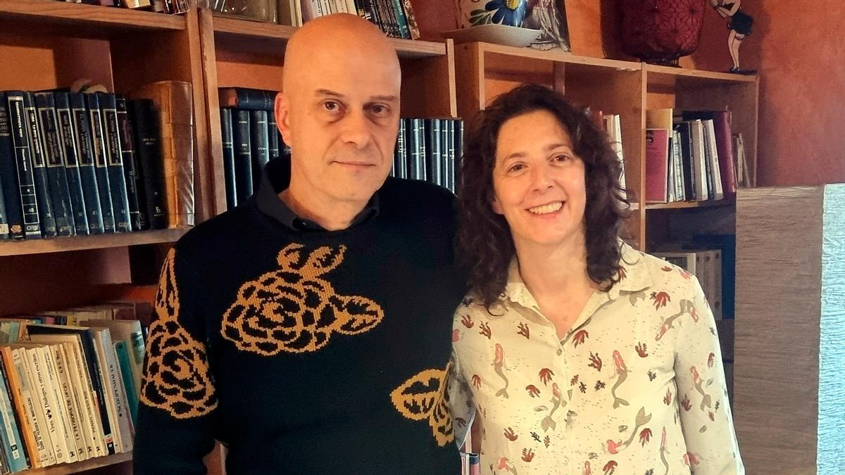 Ana Aranda Vasserot y Daniel Tubau, invitados en el Club Faro.