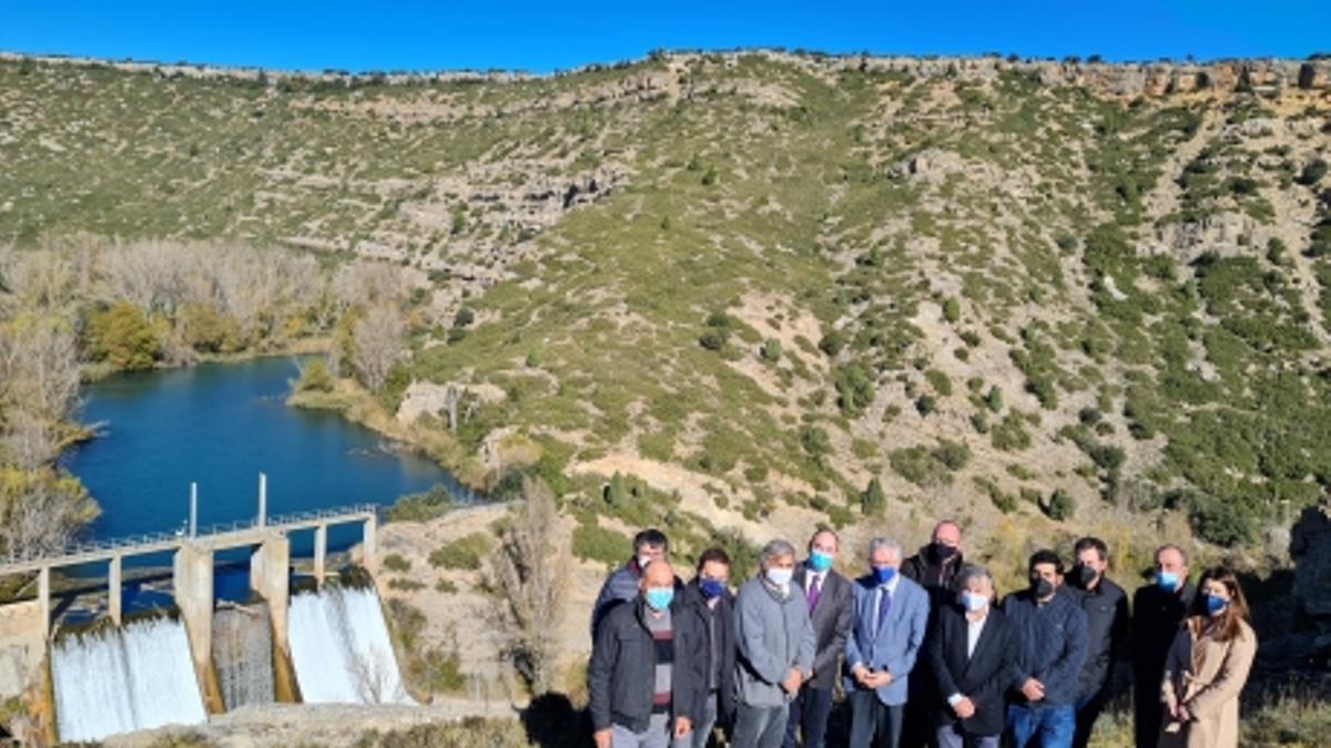 Olona ha visitado la presa de los Toranes junto a representantes de la Comarca Gúdar–Javalambre