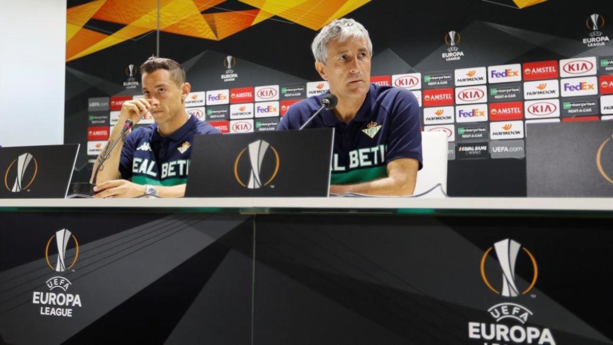 Quique Setién en la rueda de prensa previa al partido ante el Dudelange