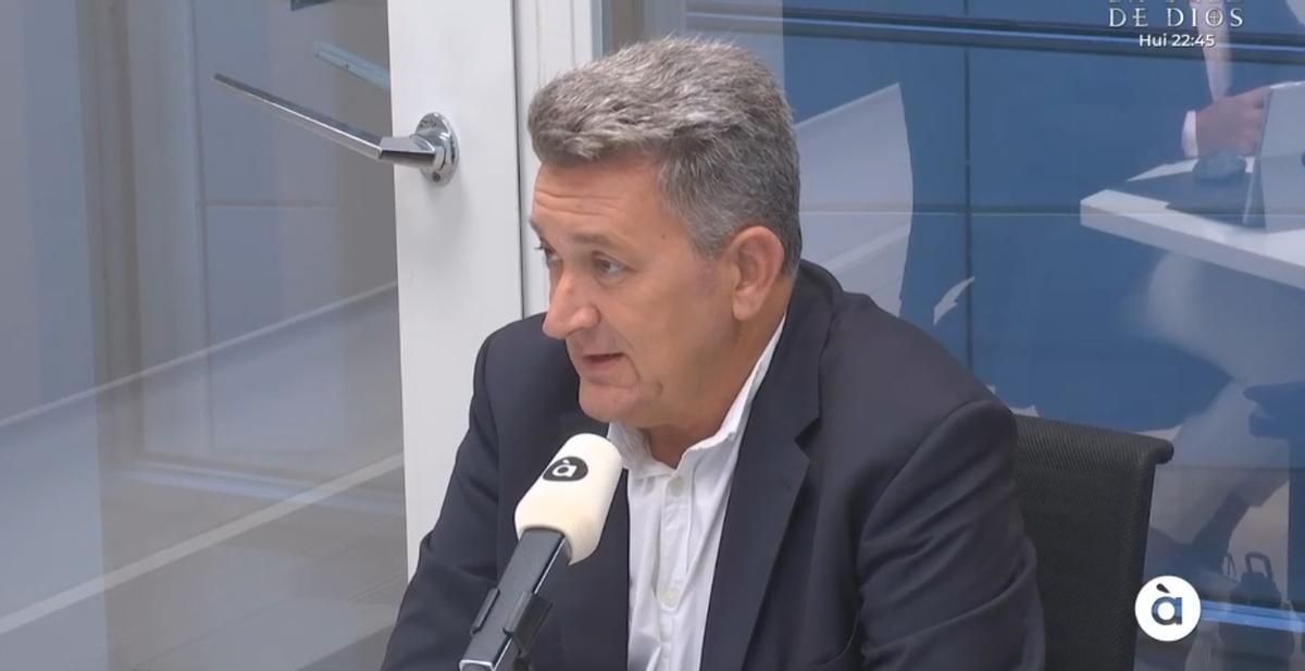 El conseller Vicente Martínez Mus durante la entrevista