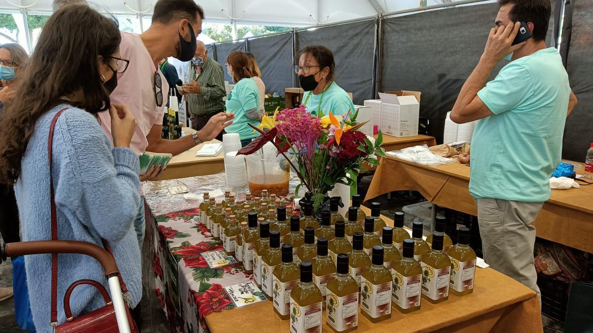 Otro de los puestos de la feria.