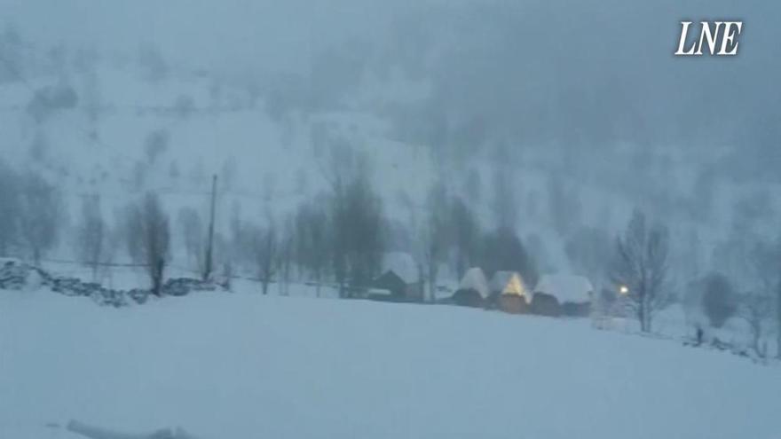 El temporal de nieve, en Somiedo