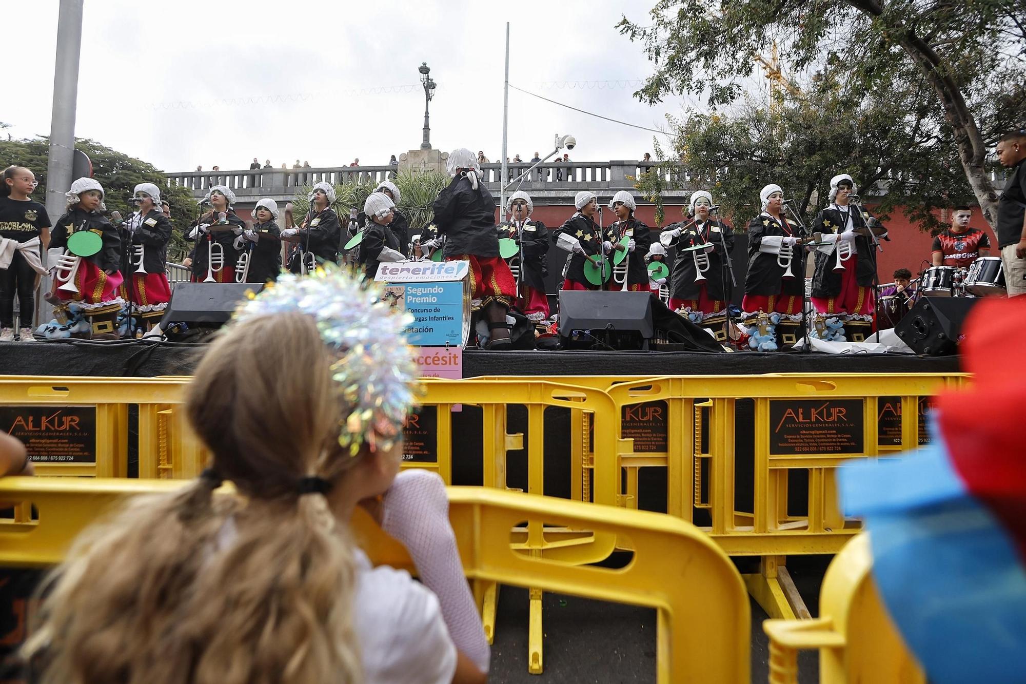 Actuaciones de los grupos del Carnaval en la calle