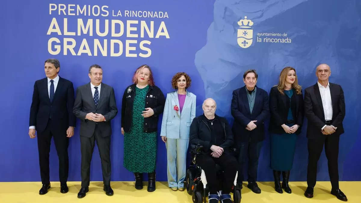 El rescate de los Premios Almudena Grandes en La Rinconada, "un acto de dignidad"