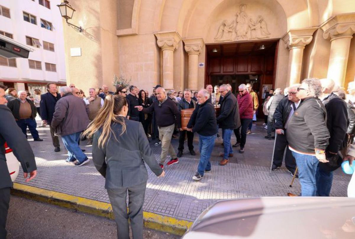 Ibiza despide a «la voz» de la isla 