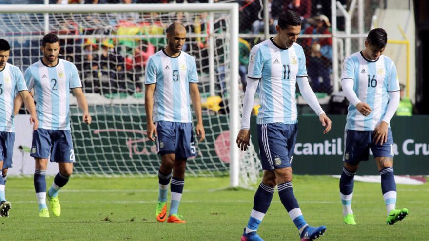 Argentina cae en el primer partido de sanción a Messi