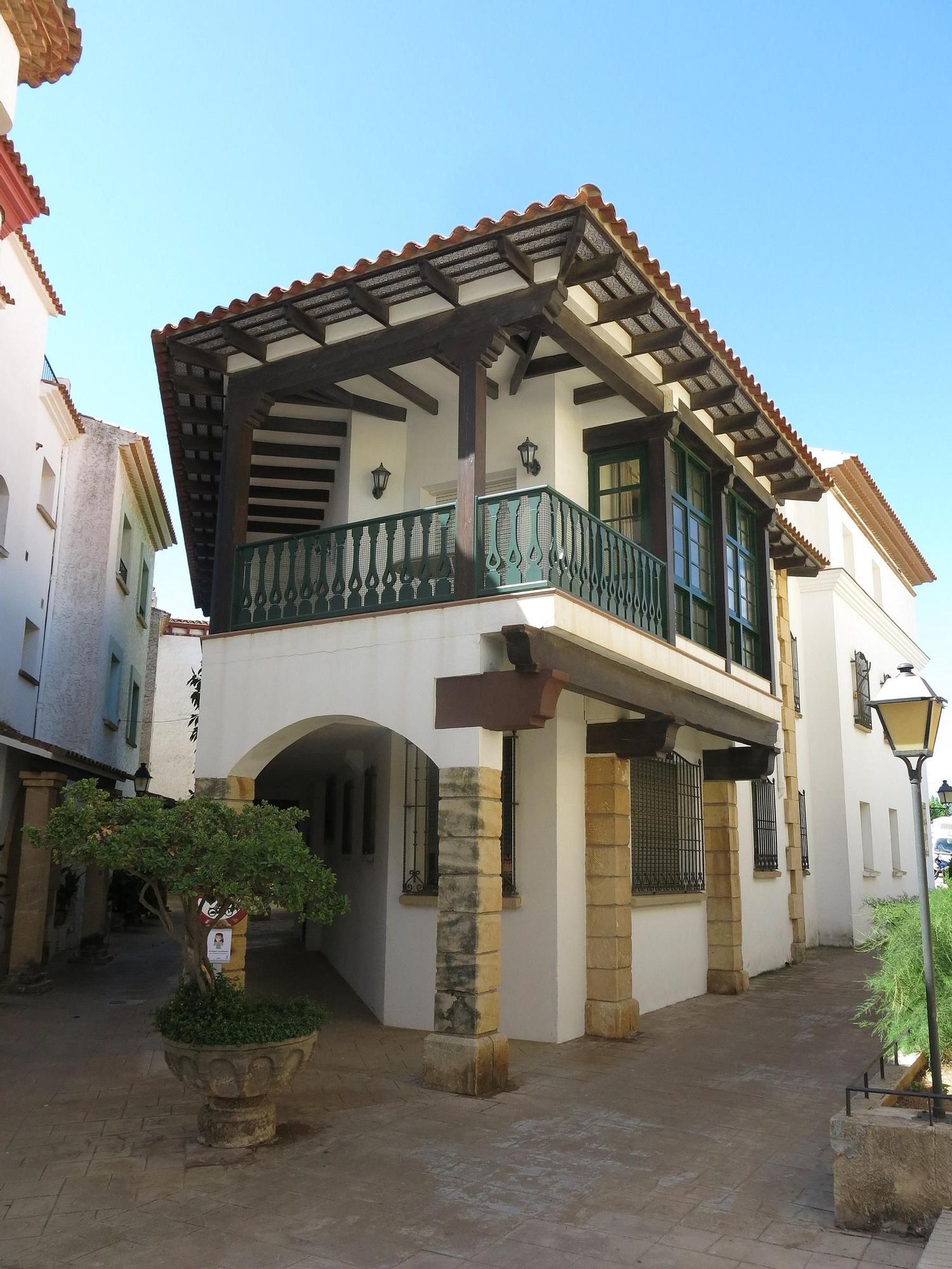 Roc de Sant Gaietà es un pueblo perteneciente a la Costa Daurada.