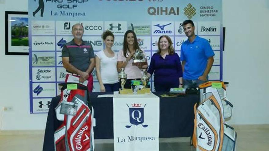 Pascual Jiménez (izqda.) con los patrocinadores