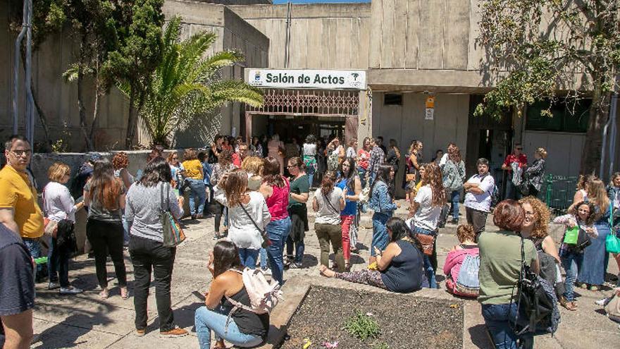 Aspirantes durante unas oposiciones de Educación.