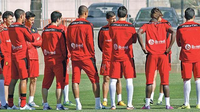 Quevedo dirige la sesión en ausencia de Manzano, en una reunión arbitral en Madrid