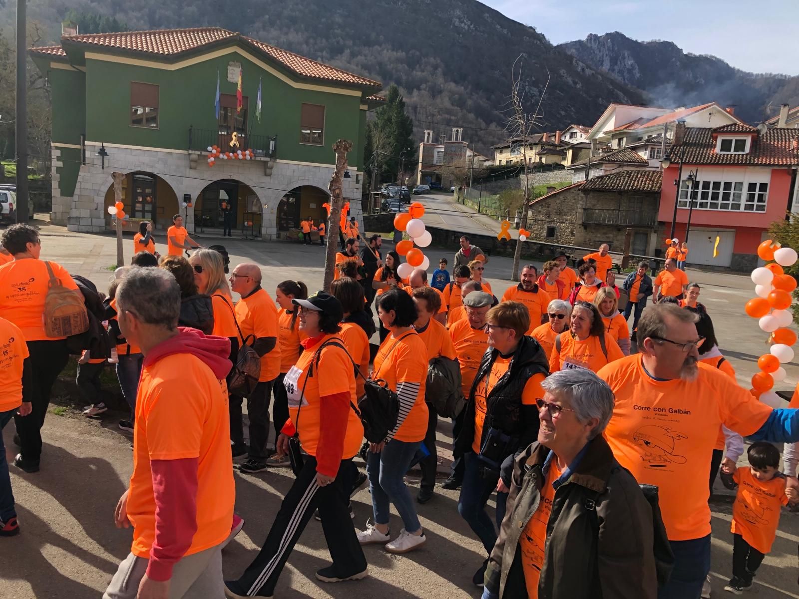 Las carreras contra el cáncer infantil reúnen a cientos de personas en las Cuencas