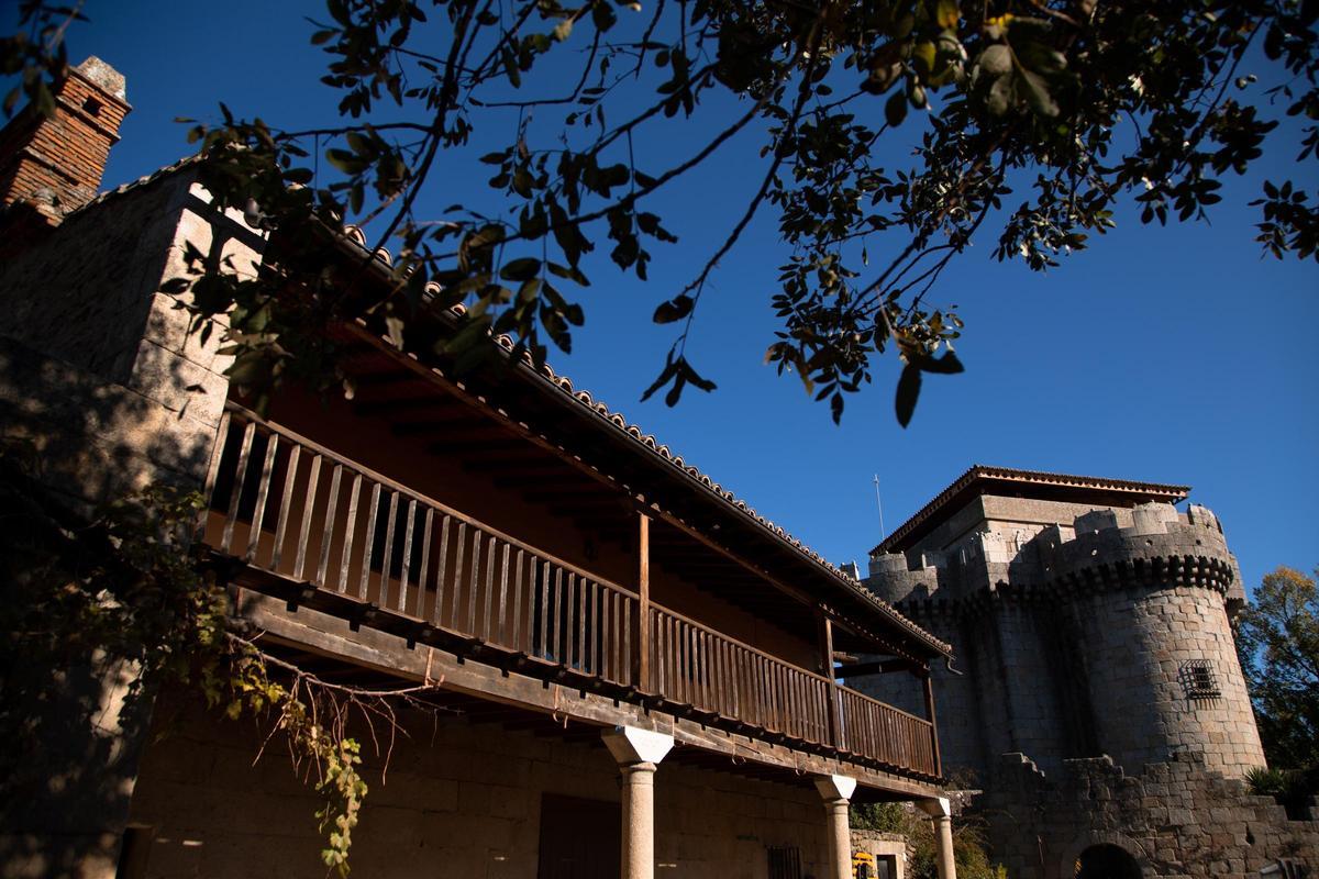 Así es Granadilla, el pueblo abandonado más visitado de España