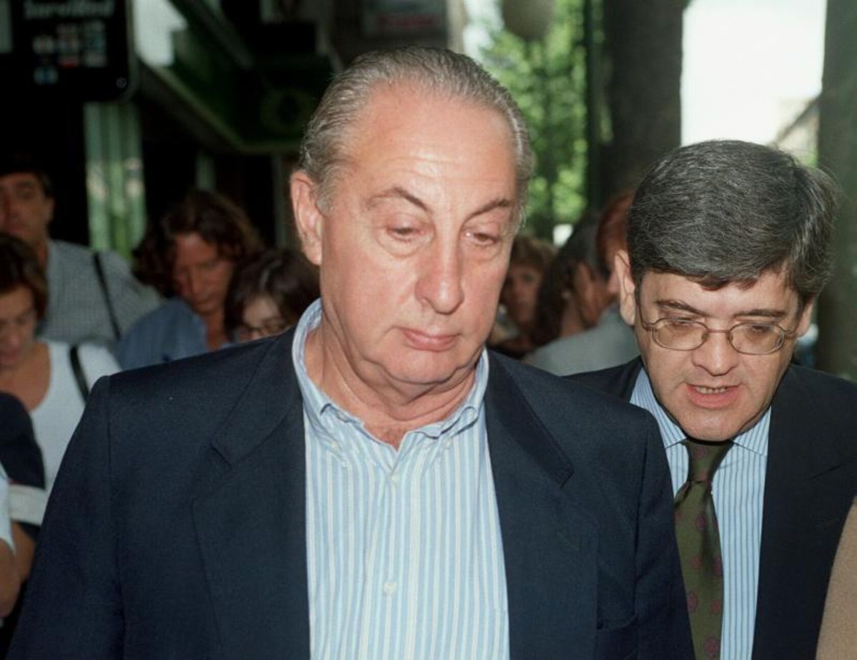 El coronel y ex espía Juan Alberto Perote y su abogado Jesús Santaella negociaron con información confidencial sobre los GAL