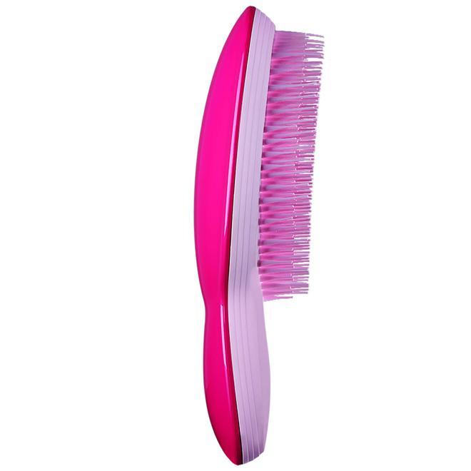 El cepillo The Ultmate de Tanger Teezer es el favorito del estilista del cabello Chris Appleton para peinas melenas rizadas como la de Jennifer Lopez