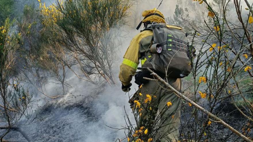 Incendios forestales en Cabrales, Cangas de Onís y Villanueva de Oscos