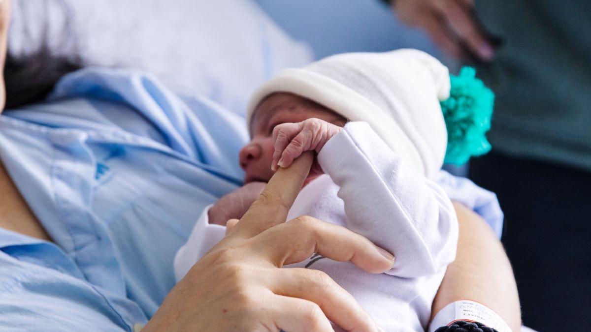 Imagen de un niño recién nacido.