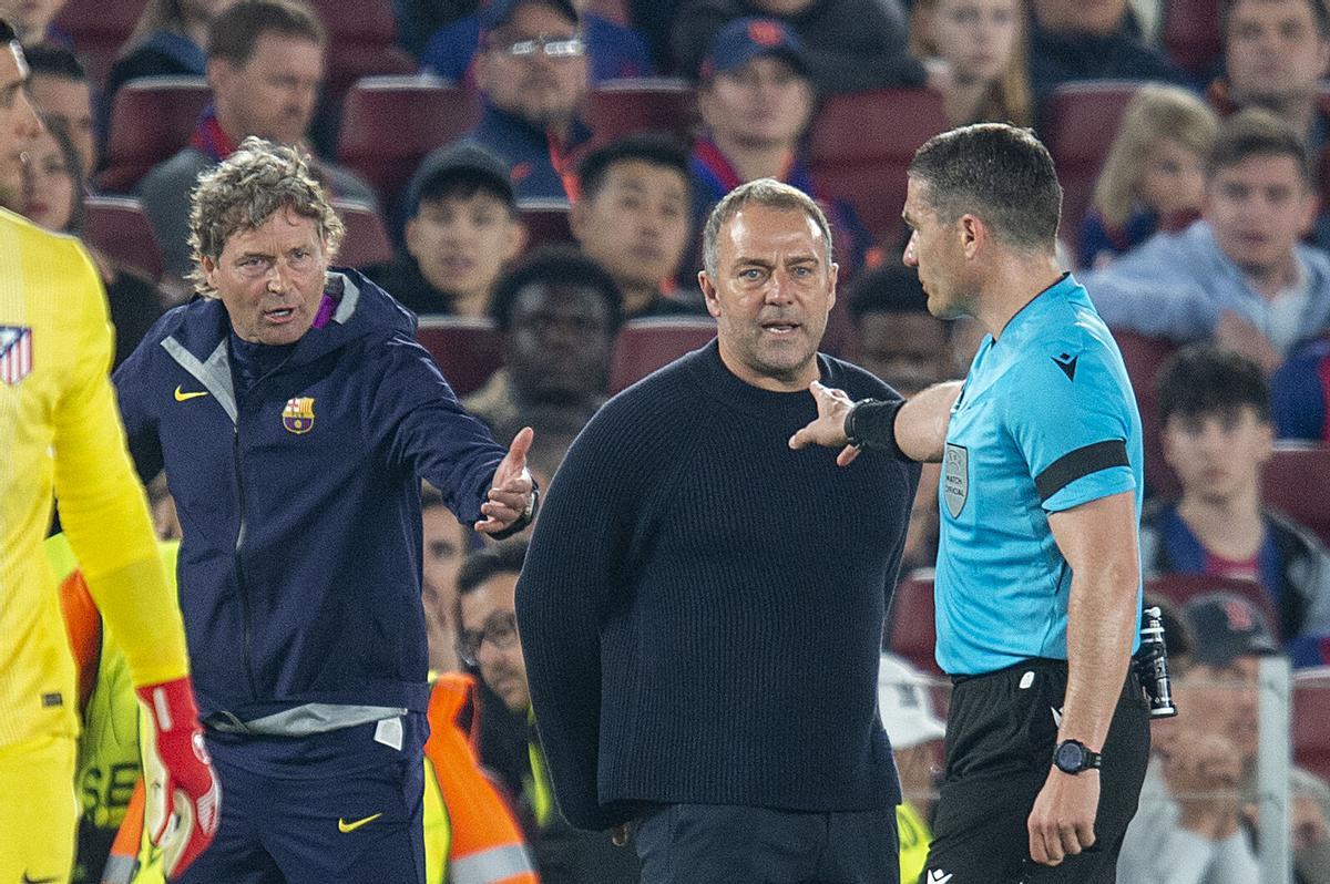 Indignació al Barça: valora presentar una protesta a la UEFA per l'arbitratge davant l'Atlètic