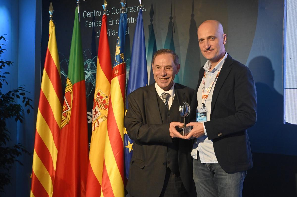 Francisco Alegre Vilar (d), cofundador y CTO de Airbiometrics, ha recogido el galardón.
