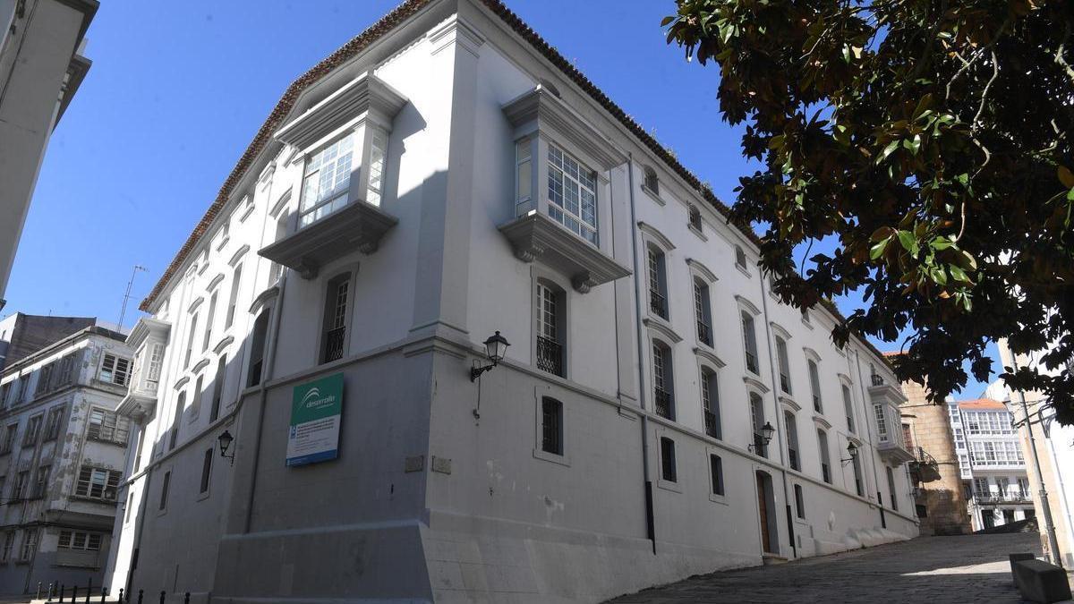 Casa de Veeduría, edificio que acoge el centro cívico de la Ciudad Vieja de A Coruña.