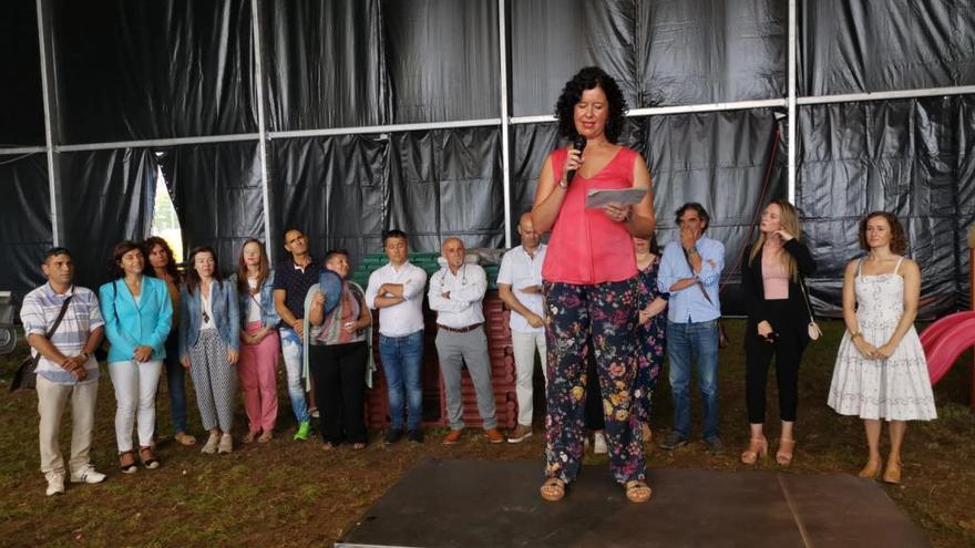 Marta Currás durante el pregón de hoy, en el recinto de A Estacada.// Santos Álvarez