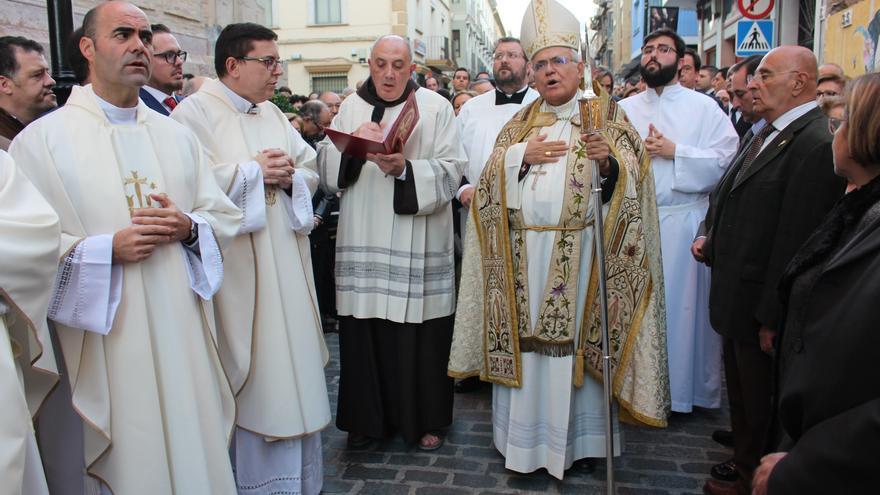 El obispo de Córdoba abre la puerta santa del Año Jubilar de Lucena