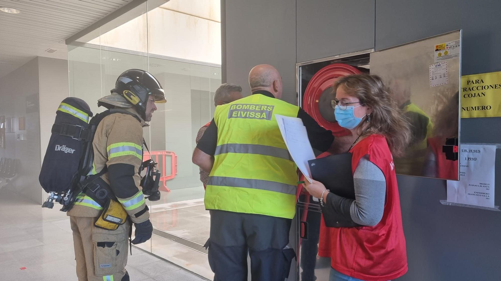 Esto es lo que ocurriría si se incendiase en centro de salud de Ibiza