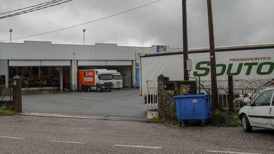 Empresas viguesas apuran la retirada de sus mercancías de la red de almacenes de Souto
