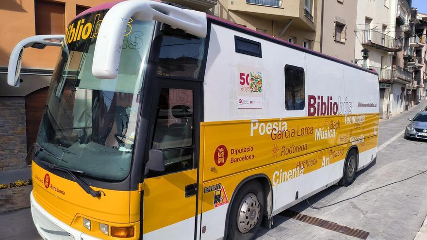 El bibliobús Pedraforca, el més antic dels que circulen a Catalunya, compleix 50 anys