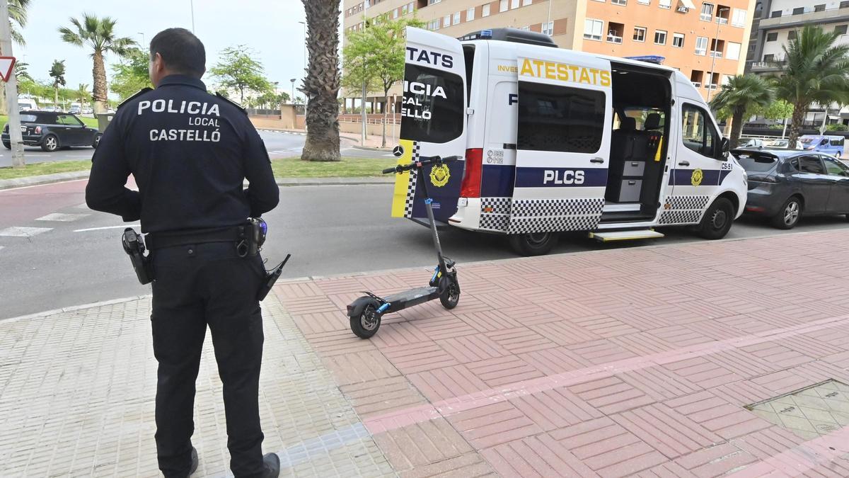 Imagen de archivo de un atestado con motivo de un accidente en el que se ha visto implicado un patinete en Castelló.