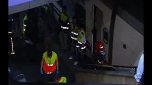 Un tren de Rodalies va envestir un Talgo a l’estació del Clot.