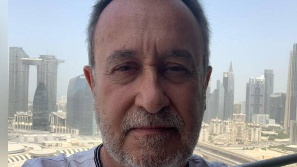 Héctor Luis Yrimia en un selfi tomado en Dubai